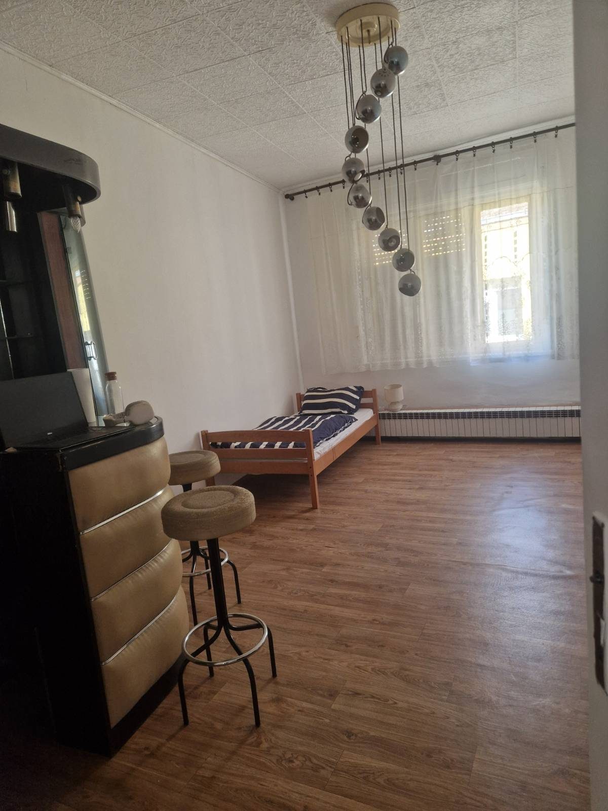 Nábytek k prodeji v Batině – Fotka 4
